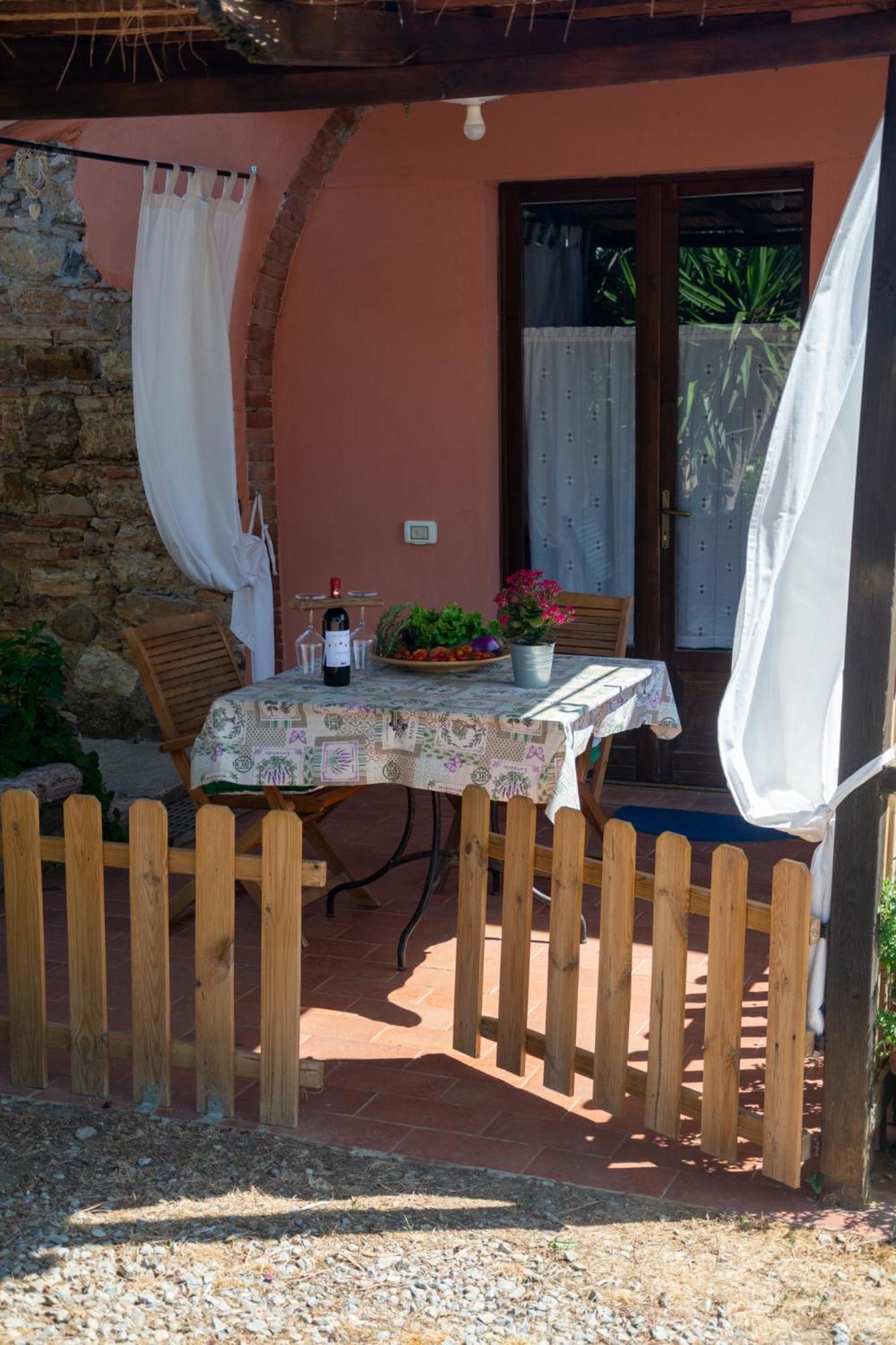 Agriturismo Colle Vento Suvereto Phòng bức ảnh
